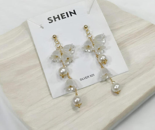 SHEIN Elegant Pearl and Flower Earrings for Women