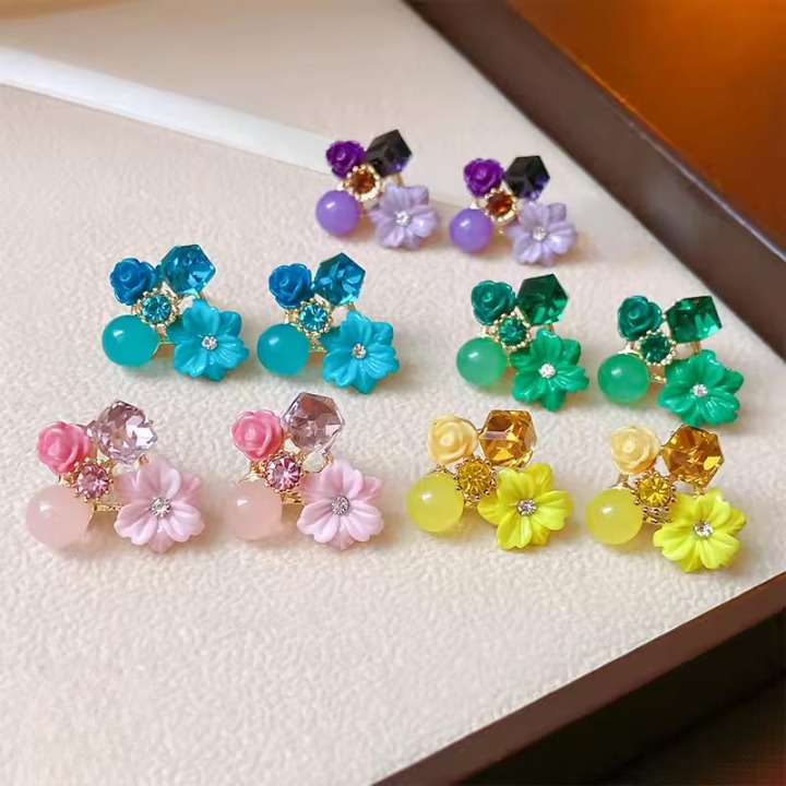 Flower Crystal Korean Earrings | Elegant Women’s Fashion Jewelry in Multiple Colors