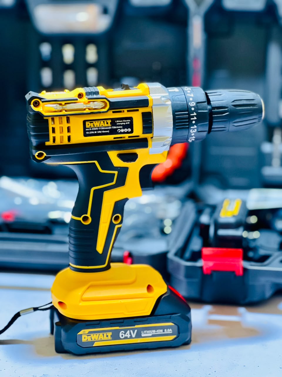 DeWalt 64V Cordless Drill Machine With 2 Lithium-Ion Batteries Charger | 20-Piece Drill Kit