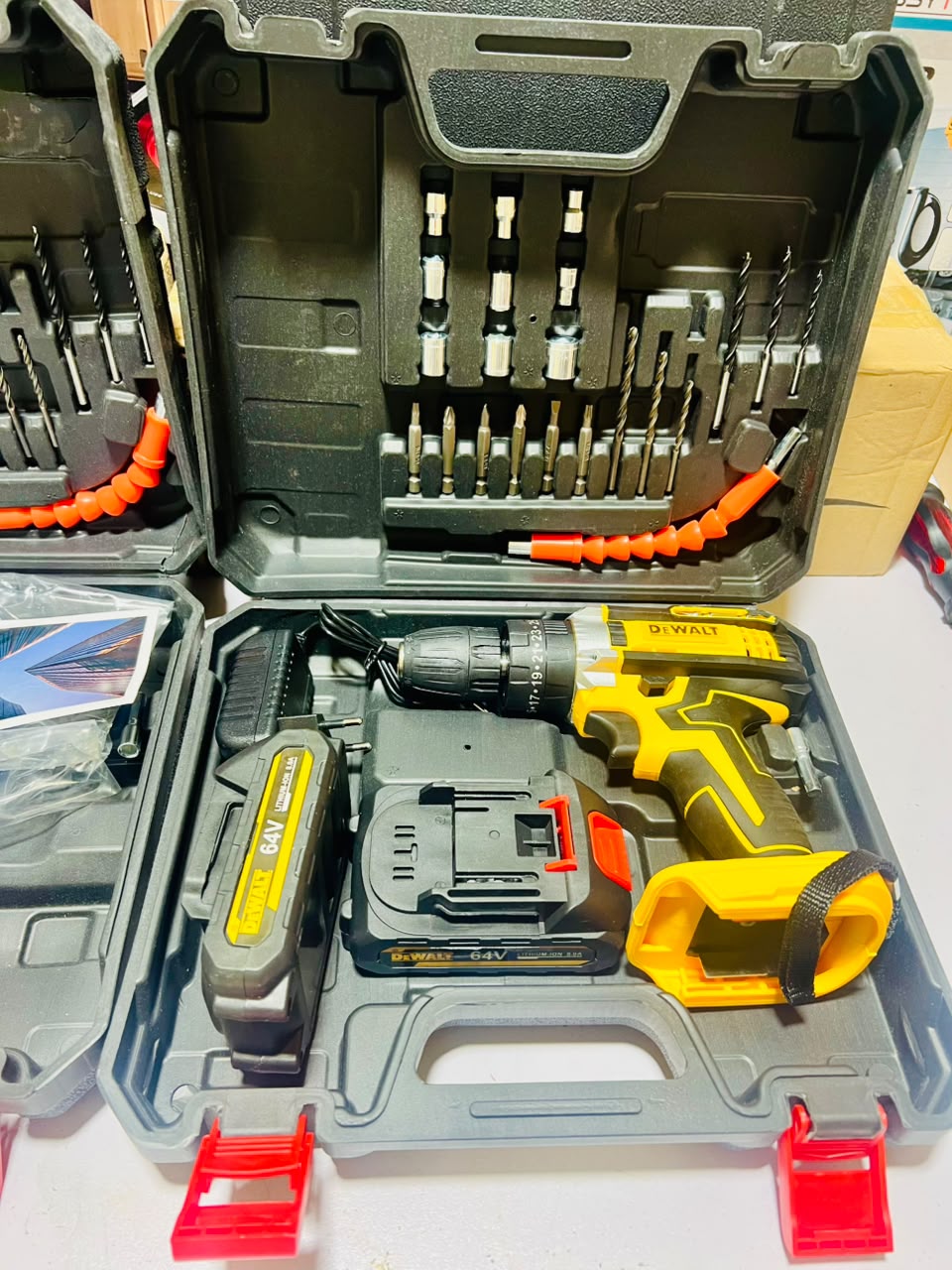 DeWalt 64V Cordless Drill Machine With 2 Lithium-Ion Batteries Charger | 20-Piece Drill Kit