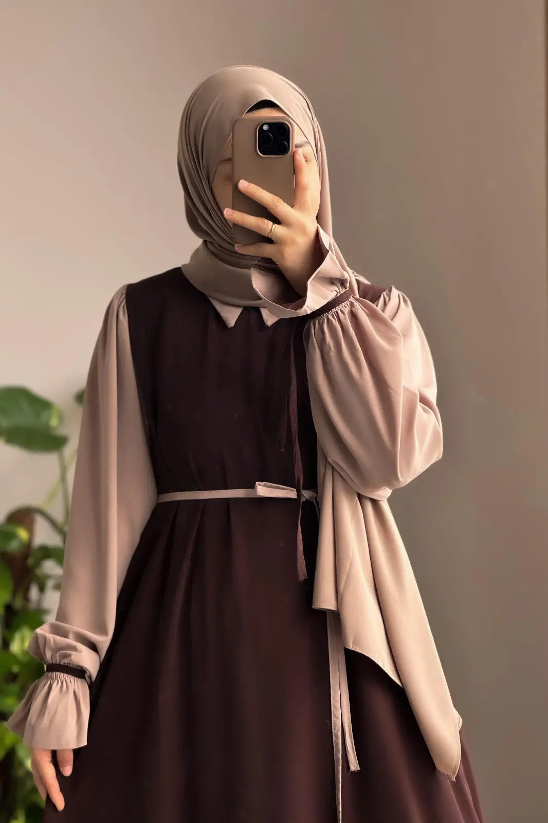 Collar Abaya with Belt and Matching Stroller | Original Wool Peach Fabric | Front Open Stylish