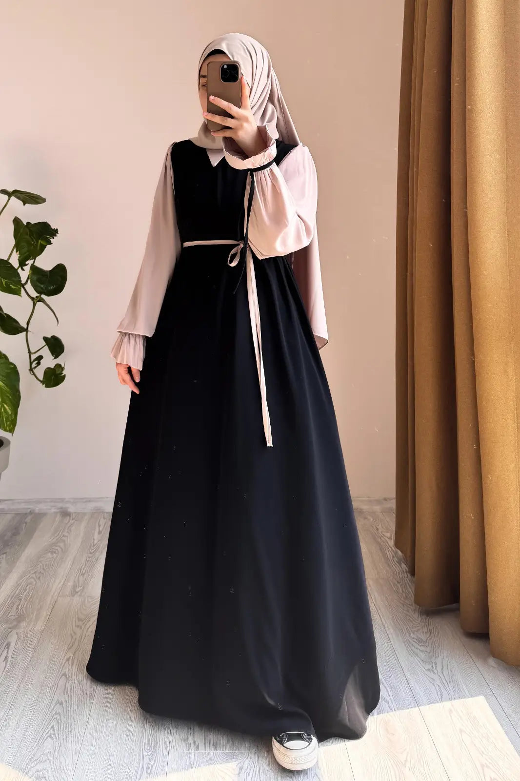 Collar Abaya with Belt and Matching Stroller | Original Wool Peach Fabric | Front Open Stylish